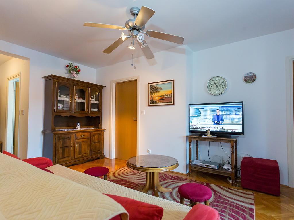 Apartment Ivka Пореч Екстериор снимка